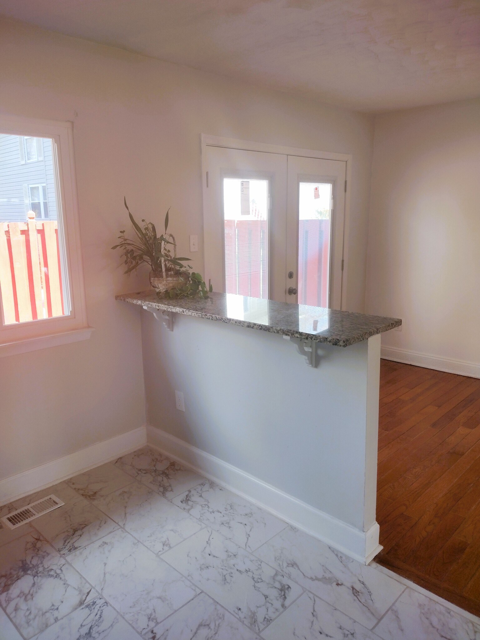 Building Photo - 9578 Landbreeze Row