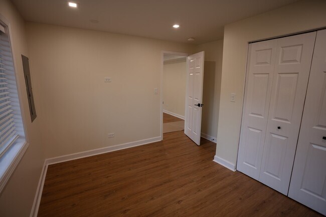 Building Photo - 23045 Ironwood Dr