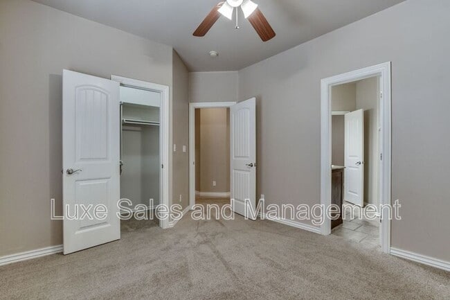Building Photo - 3341 Heritage Green Cir