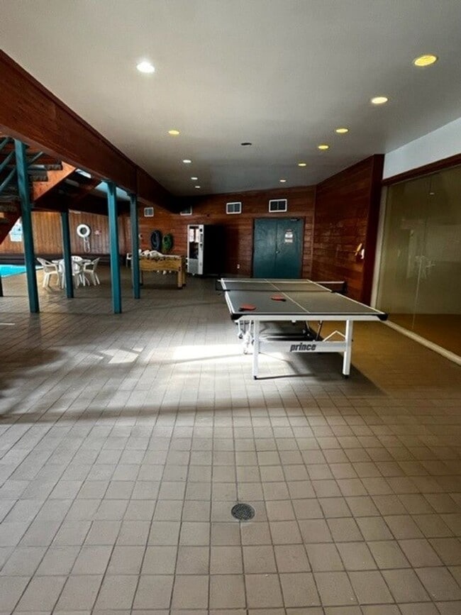 Building Photo - Long Term Rental- Timber Ridge Condos #504A