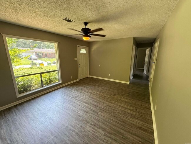 Building Photo - 24 S Wakefield Dr