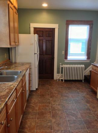 Modern Kitchen - 1631 Hewitt Ave