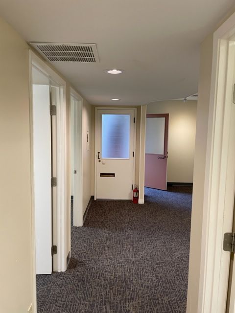 Building Photo - 681 Oak Grove Ave