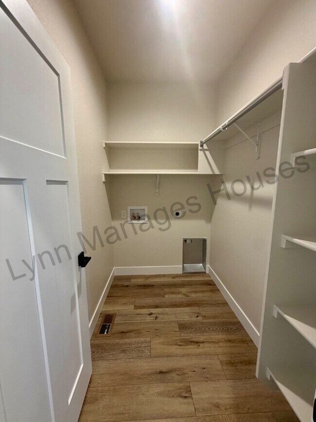 Building Photo - Brand New Single Family Home!