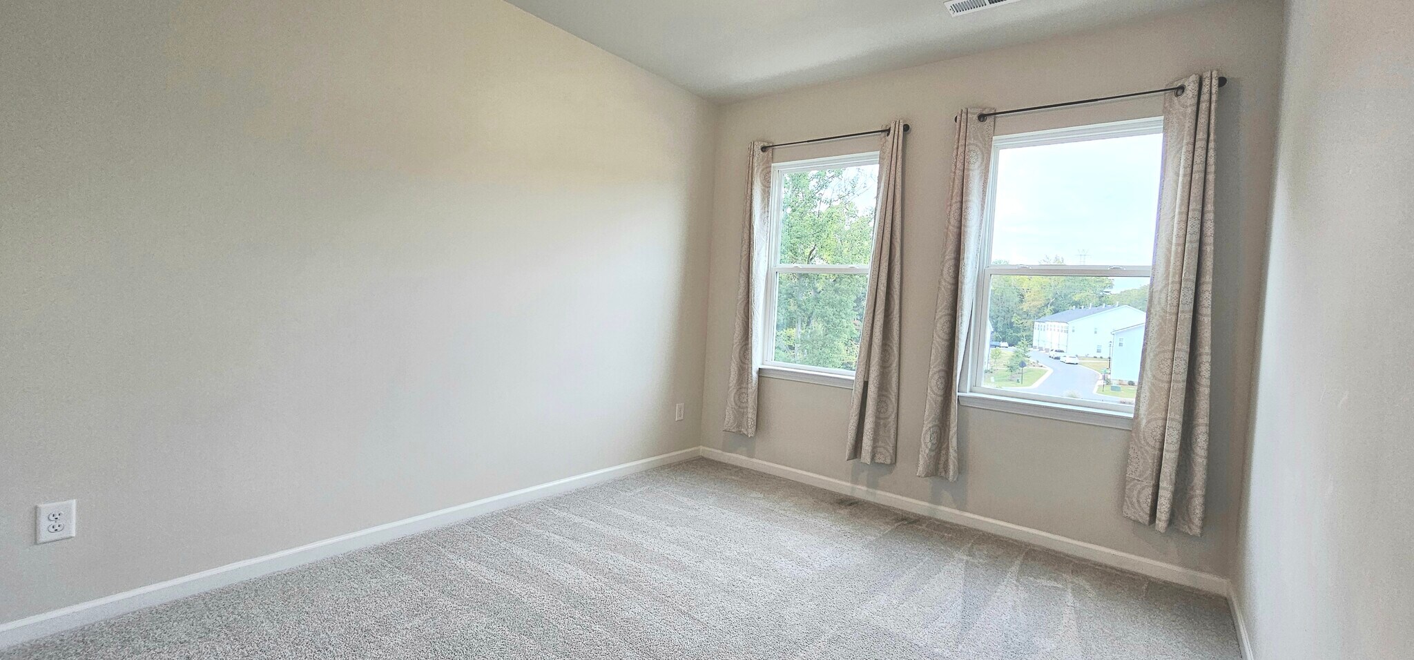 Bedroom 3 - 904 Kinsey Aly