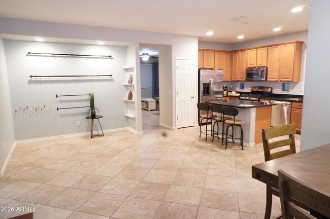 Building Photo - 2981 E Nighthawk Wy