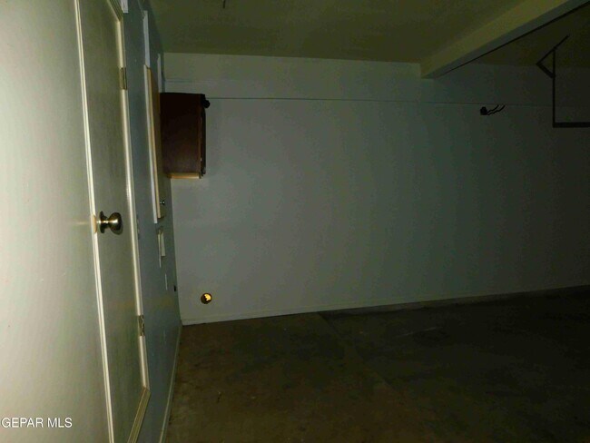 Building Photo - 11233 Red Barrel Pl