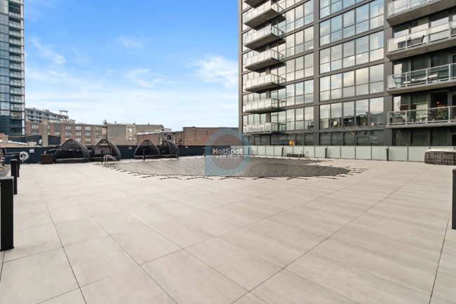 Building Photo - 172 N Ada St