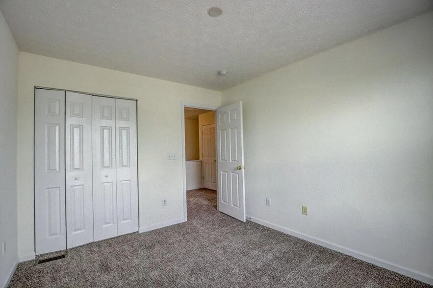 Building Photo - 4731 Springwood Ct