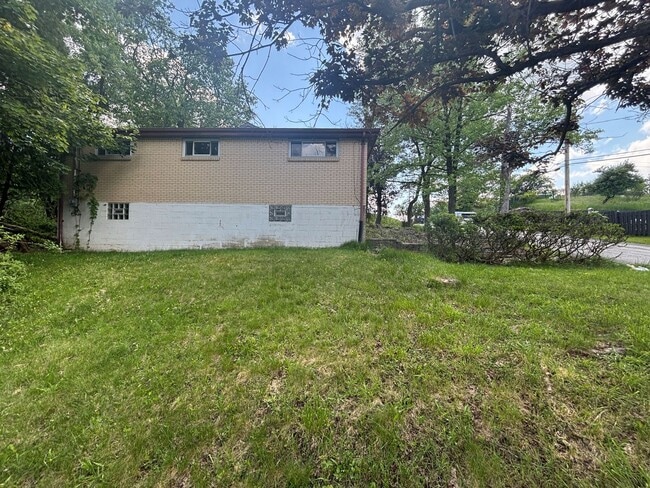 Building Photo - Jump into June and Own Your Own Home with our Summer Savings Spectacular!! - Lease-to-Own Opportu...