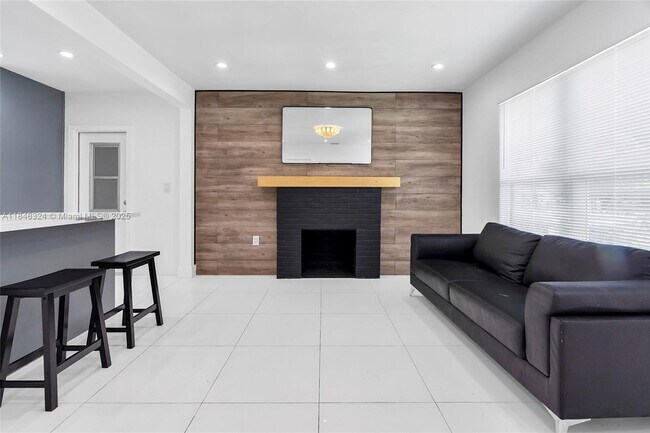 Primary Photo - 766 NW 45th St