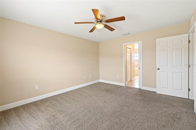 Building Photo - 1469 Salisbury Dr