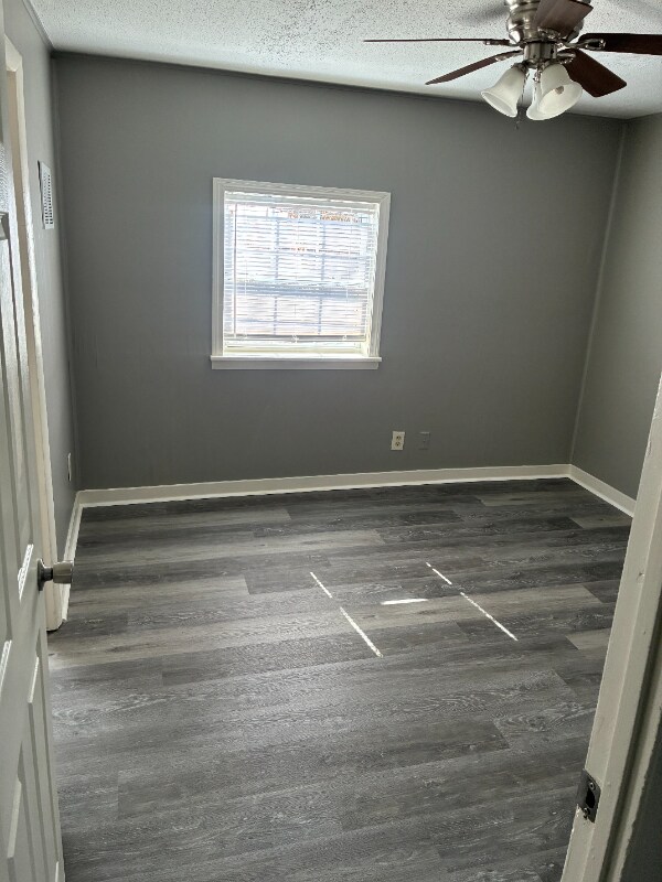 Building Photo - 4441 NE Winn Rd