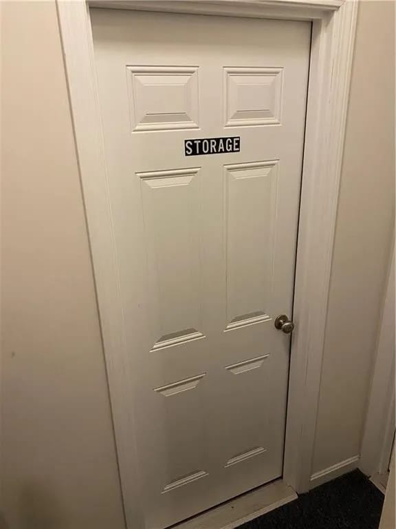 Building Photo - 402 New River Rd