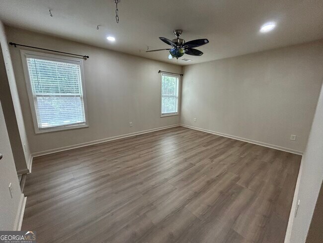 Building Photo - 1240 Apple Blossom Dr