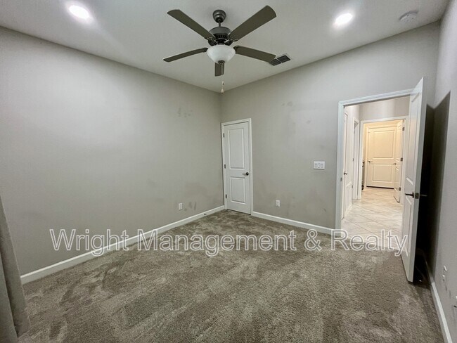 Building Photo - 25149 Lambrusco Loop