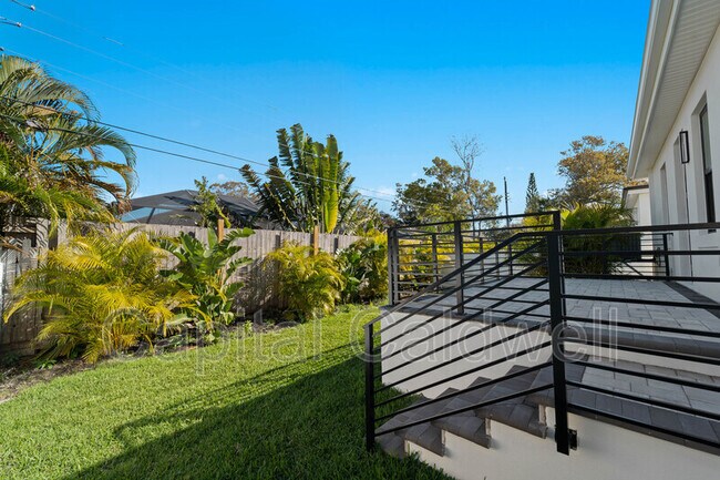 Building Photo - 2345 Bahia Vista St