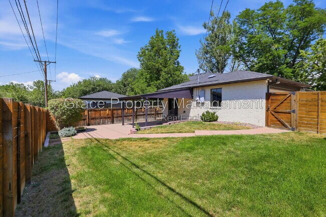 Building Photo - 3575 E Vassar Ave