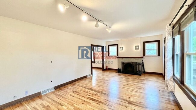 Building Photo - 594 S Ogden St