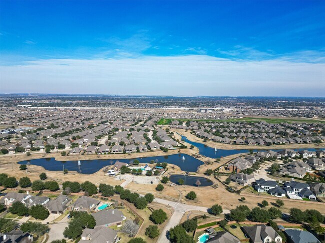 Building Photo - 11019 Bergamo Dr