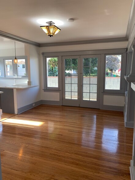 Dinning Room - 515 N Atlantic Blvd