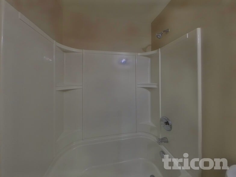 Building Photo - 9425 Macquarie Ln