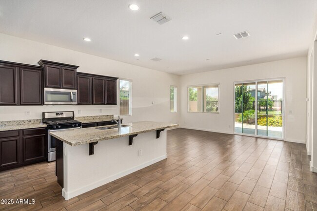 Building Photo - 9320 S 55th Pl