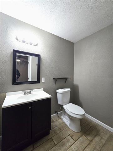 Building Photo - 12008 Bellafonte Dr