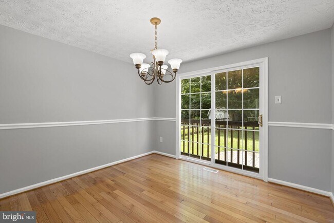 Building Photo - 8428 Braddock Way