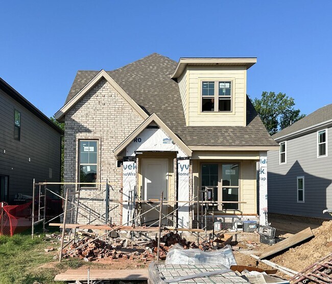 Primary Photo - 4305 W Bronco Dr