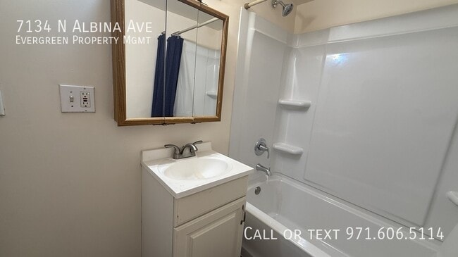 Building Photo - 7134 N Albina Ave