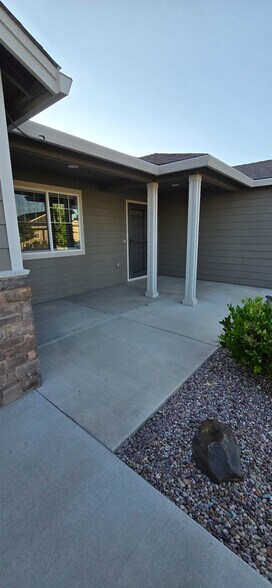 Front patio door - 983 Stonewater Dr