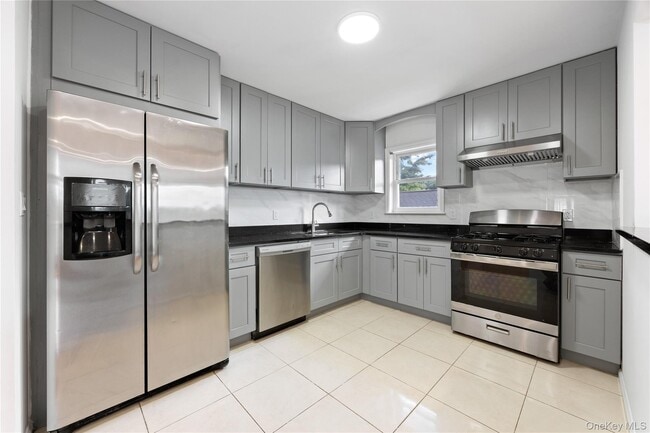 Building Photo - 69-45 229th St