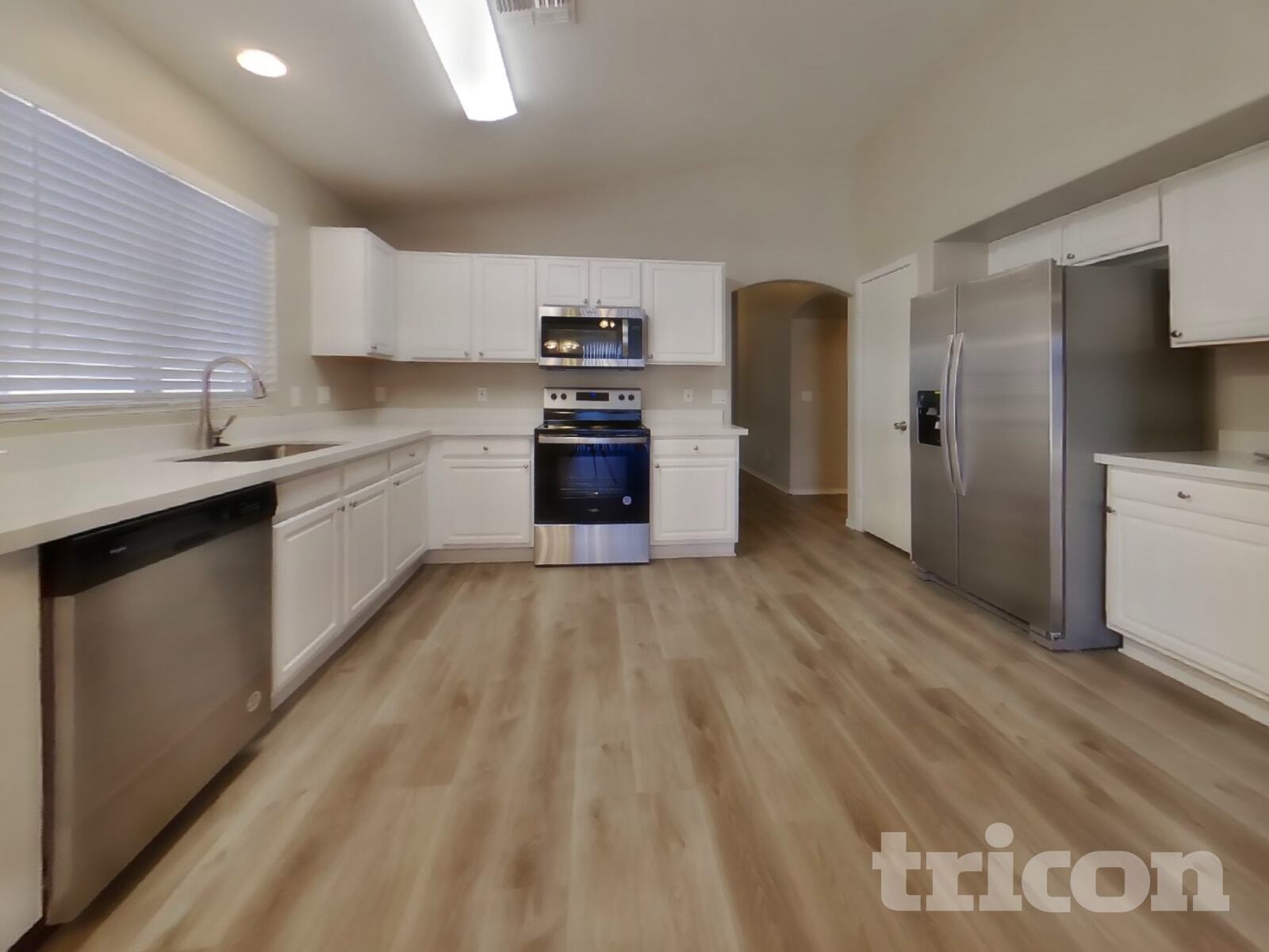 Building Photo - 12306 N Palm St