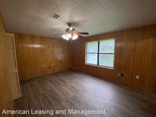 Building Photo - 3 br, 2 bath House - 358 Preston St