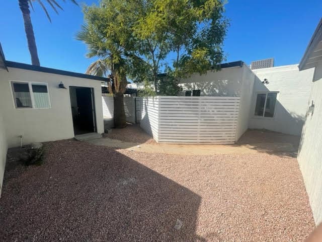 Building Photo - Renovated in the heart of Roosevelt district WITH LARGE PRIVATE GARAGE!!!