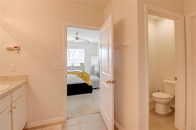 Building Photo - 4940 SW 97th Pl