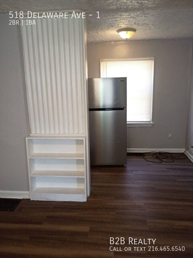 Building Photo - 518 Delaware Ave