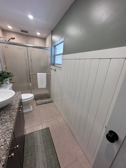 Building Photo - 9329 SW 2nd St