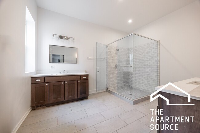 Building Photo - 1836 S Carpenter St