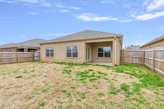 Building Photo - 113 Fourstar Ln