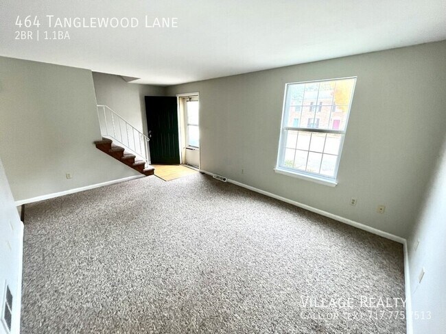 Building Photo - 464 Tanglewood Ln