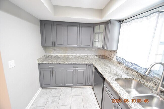 Building Photo - 3273 Harbor Lake Dr