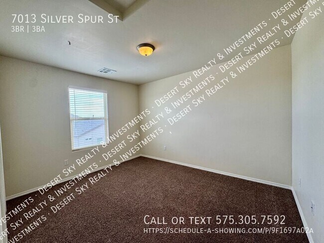 Building Photo - 7013 Silver Spur St