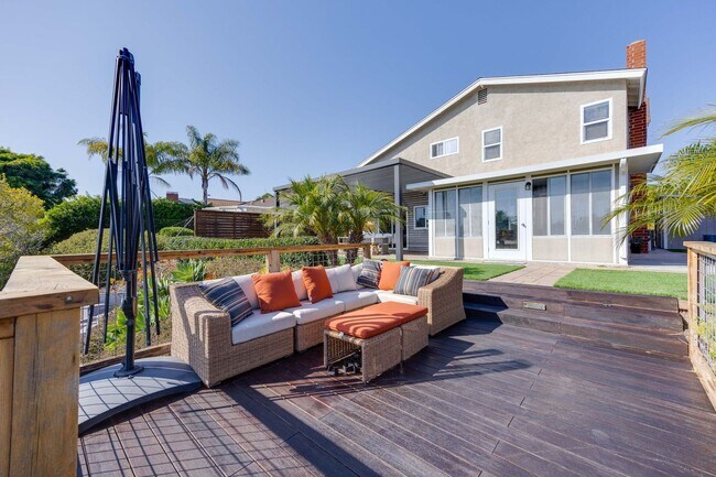 Building Photo - Enjoy the view from this 4 bedroom home with solar and overlooking the lagoon in quiet neighborhood