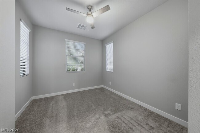 Building Photo - 11 Flora Sagio Ave