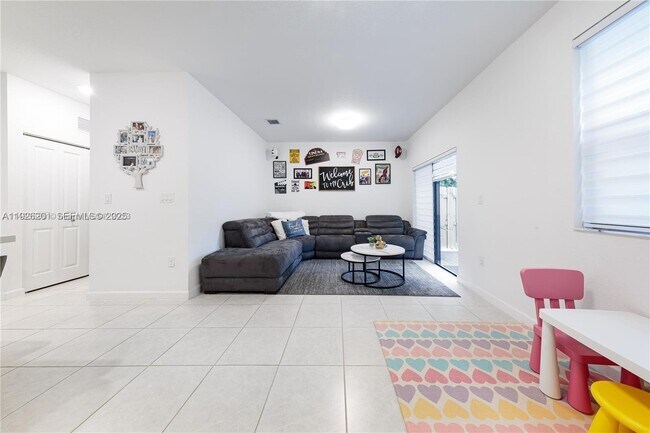 Building Photo - 28754 SW 134th Ct