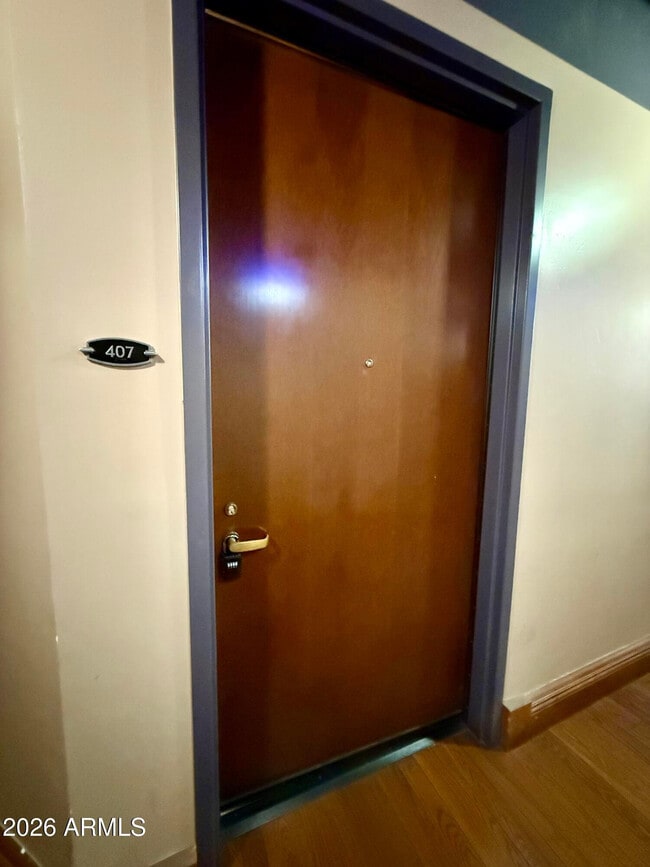 Building Photo - 21 E 6th St