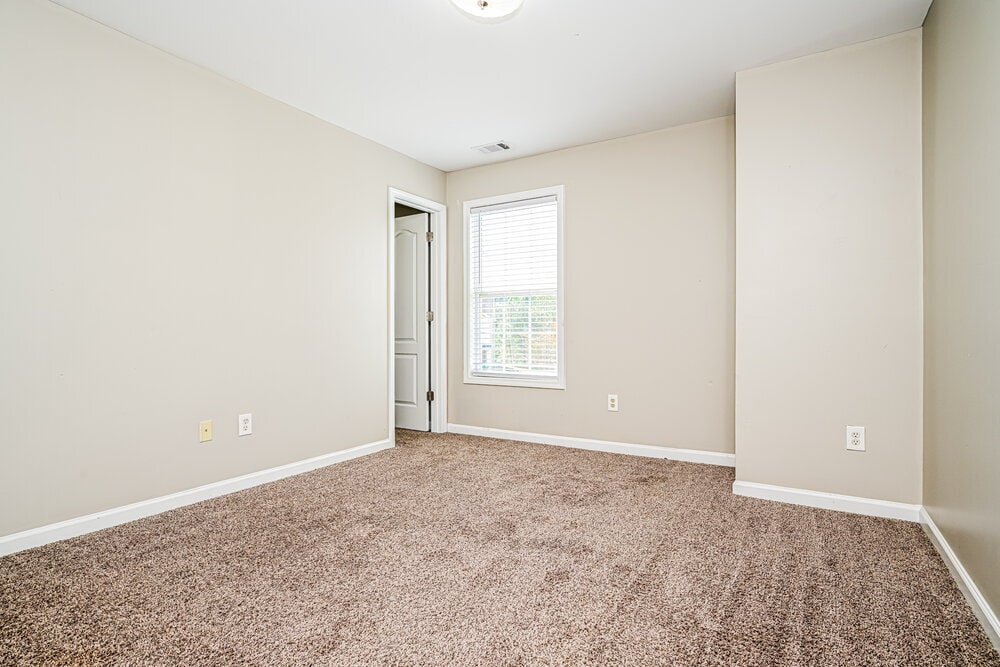 Building Photo - 5792 Castlebrook Dr