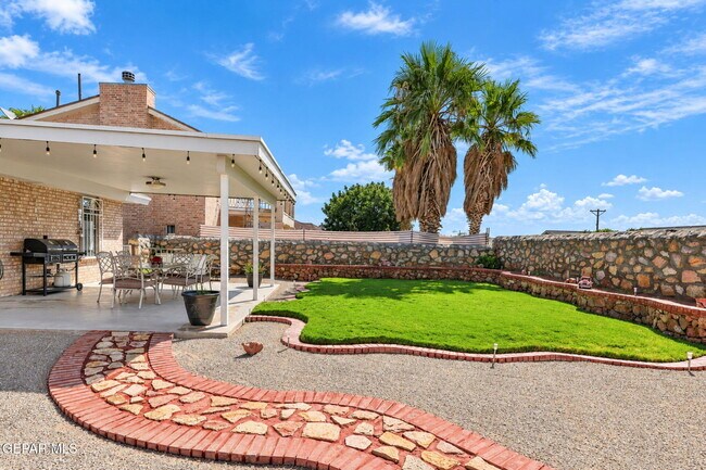 Building Photo - 4648 Robert Acosta Dr